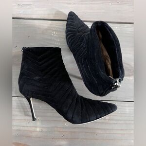 Marion Parke black quilted suede booties size 37.5 size 7